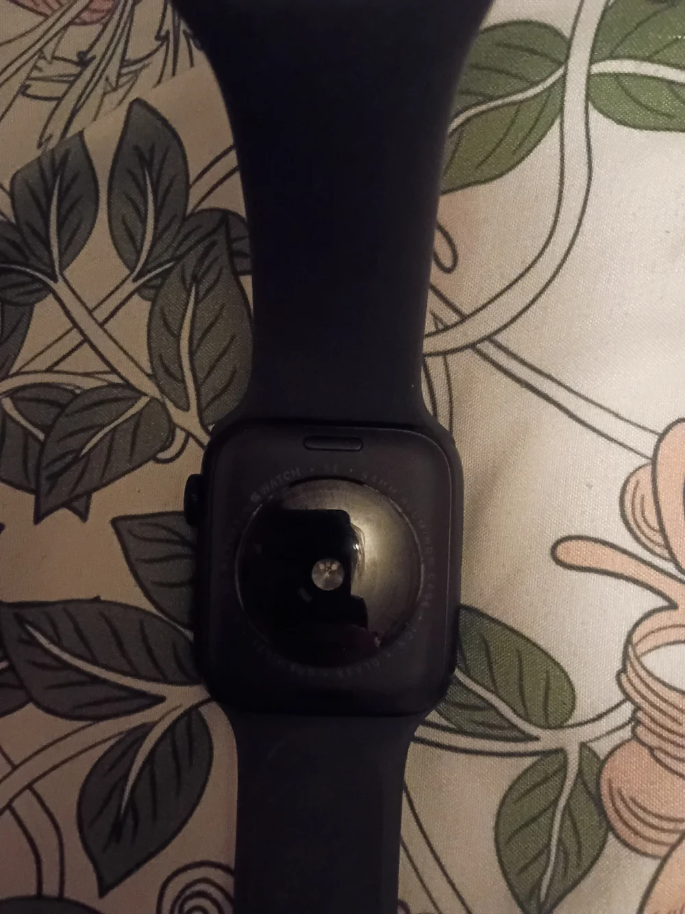 *BRAND NEW W/0 BOX* Apple Smartwatch SE 44mm with Silicone Band
